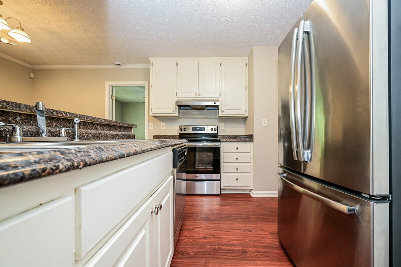 1,845/Mo, 434 Fairhaven Court Stockbridge, GA 30281 Kitchen View