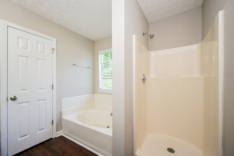 1,845/Mo, 434 Fairhaven Court Stockbridge, GA 30281 Main Bathroom View 2