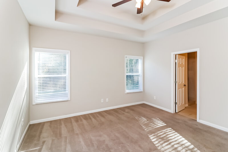 1,620/Mo, 21 Castlemoor Loop Adairsville, GA 30103 Main Bedroom View