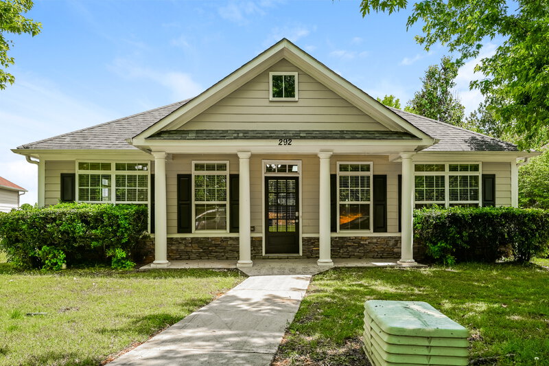 2,355/Mo, 292 Monarch Village Way Stockbridge, GA 30281 External View