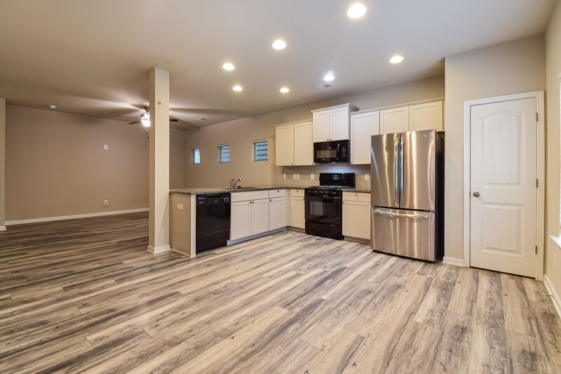 1,895/Mo, 163 Preserve Drive Newnan, GA 30263 Kitchen View