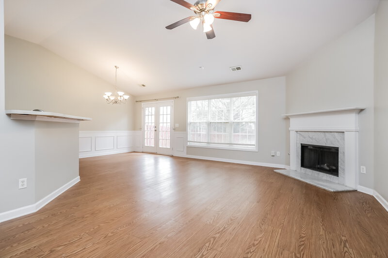 1,880/Mo, 172 Lantana Drive Locust Grove, GA 30248 Living Room View 2