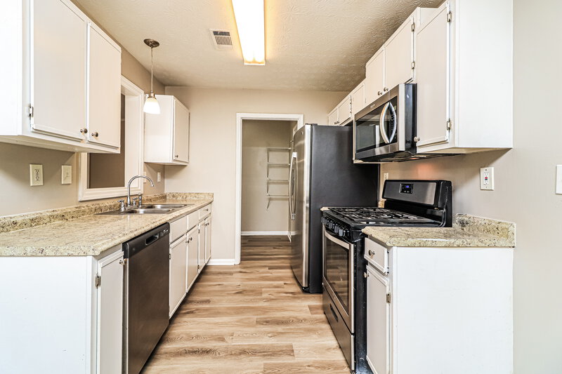 1,765/Mo, 109 Aztec Way SE Acworth, GA 30102 Kitchen View 3