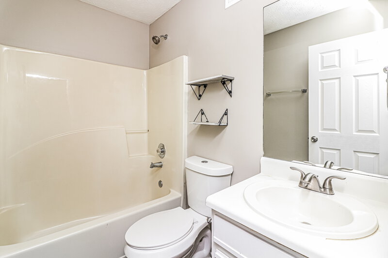 1,765/Mo, 109 Aztec Way SE Acworth, GA 30102 Bathroom View