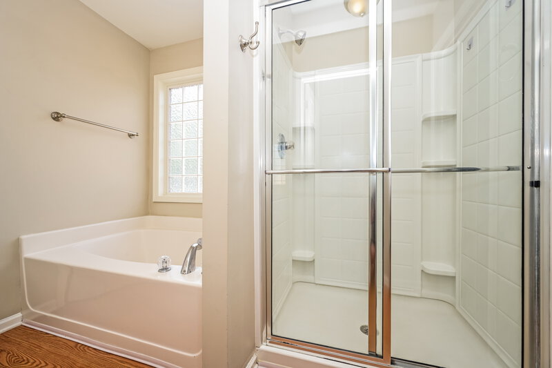2,210/Mo, 129 Lantana Drive Locust Grove, GA 30248 Main Bathroom View 2