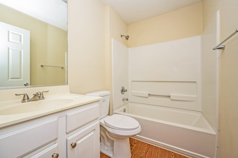 2,210/Mo, 129 Lantana Drive Locust Grove, GA 30248 Bathroom View