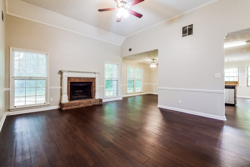 1,845/Mo, 1204 Garden Path SE Conyers, GA 30094 Living Room View 2