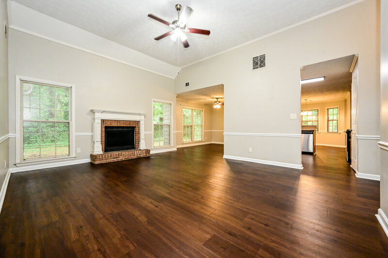 1,825/Mo, 1204 Garden Path SE Conyers, GA 30094 Living Room View 2
