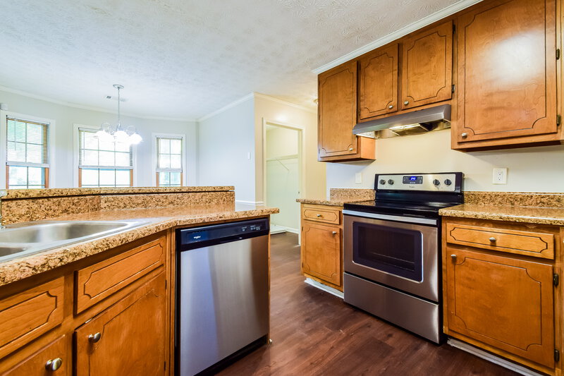 1,845/Mo, 1204 Garden Path SE Conyers, GA 30094 Kitchen View 2