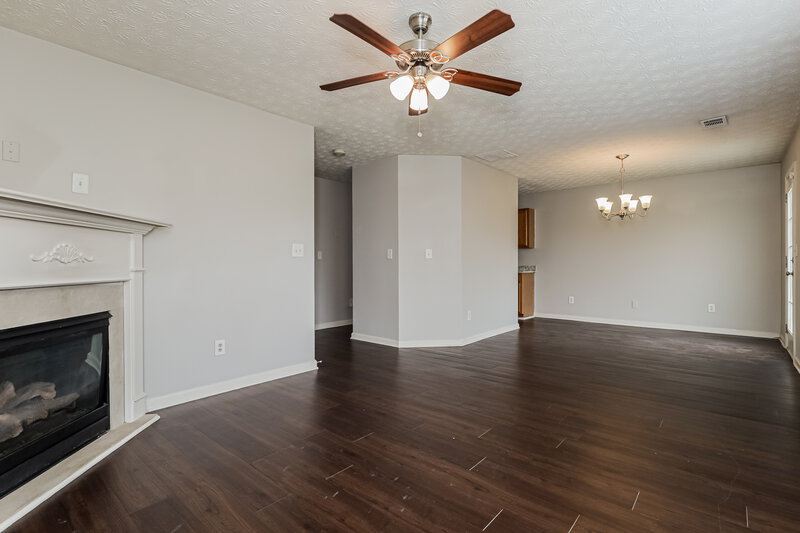 1,765/Mo, 5295 Tussahaw Crossing McDonough, GA 30252 Living Room View