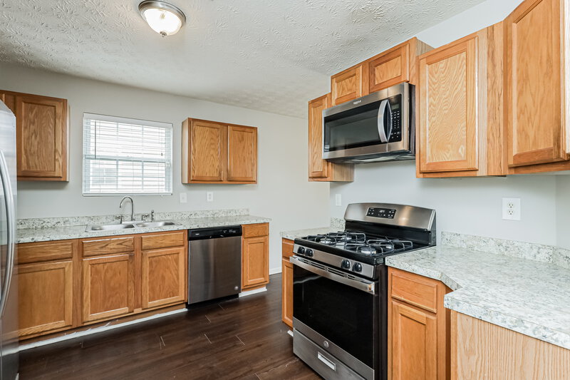 1,765/Mo, 5295 Tussahaw Crossing McDonough, GA 30252 Kitchen View