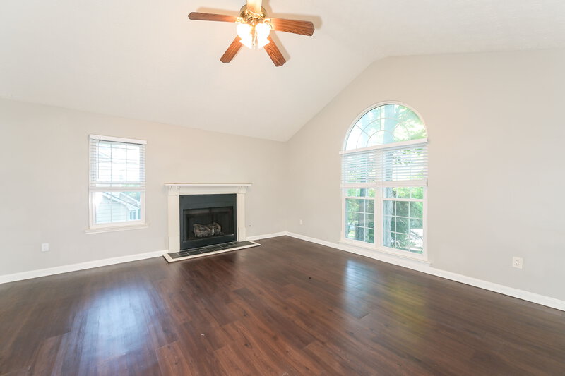 1,950/Mo, 1260 Grayland Hills Trl Lawrenceville, GA 30046 Living Room View