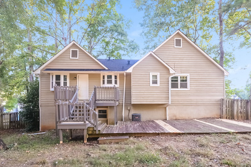 1,950/Mo, 1260 Grayland Hills Trl Lawrenceville, GA 30046 Rear View