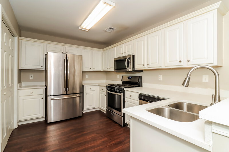 2,335/Mo, 3251 Liberty Commons Dr Kennesaw, GA 30144 Kitchen View