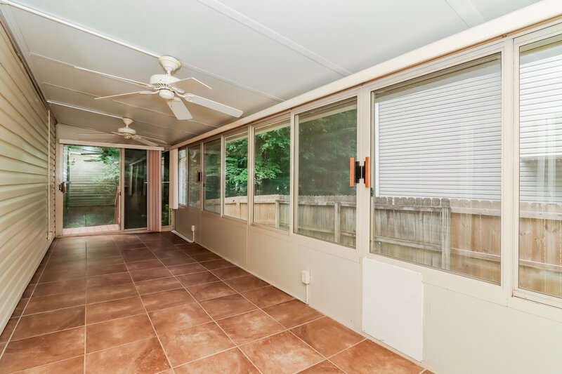 2,335/Mo, 3251 Liberty Commons Dr Kennesaw, GA 30144 Sun Room View