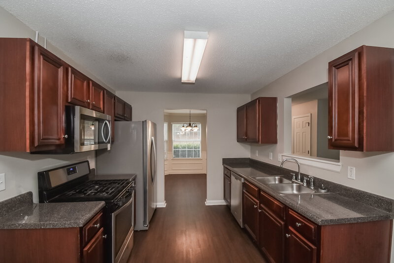 2,015/Mo, 4591 Derby Loop Fairburn, GA 30213 Kitchen View