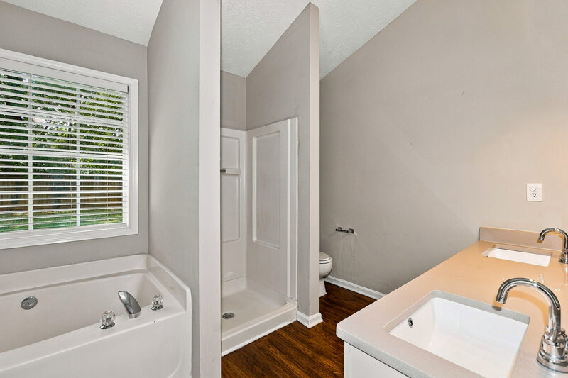 2,015/Mo, 2615 Thunder Basin Way Douglasville, GA 30135 Primary Bathroom View