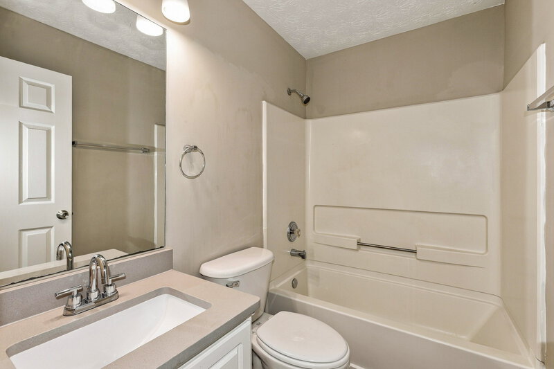 2,015/Mo, 2615 Thunder Basin Way Douglasville, GA 30135 Bathroom View