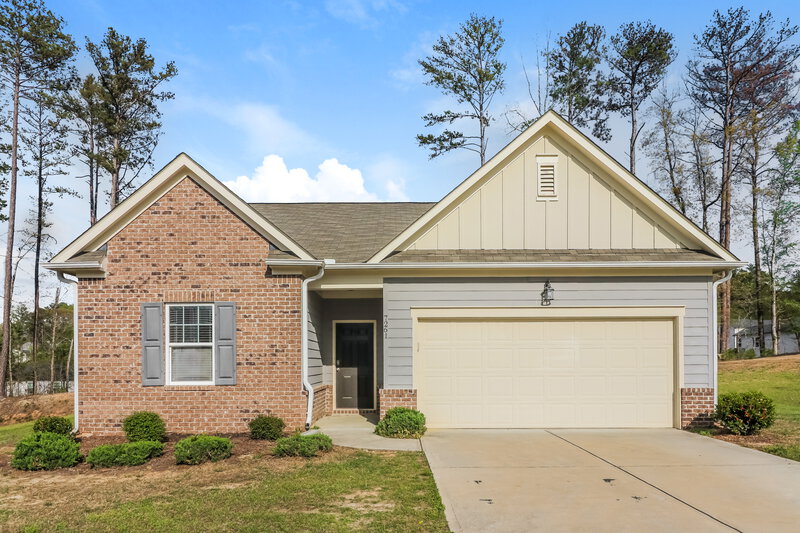 2,900/Mo, 7261 Lacey Drive Douglasville, GA 30134 External View