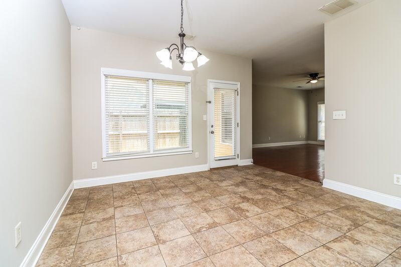 1,715/Mo, 49 Celtic Court Adairsville, GA 30103 Dining Room View