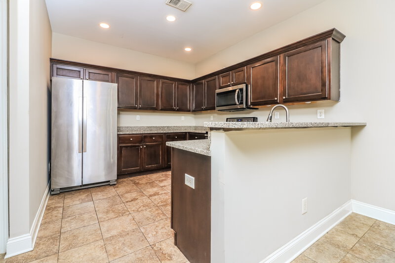 1,715/Mo, 49 Celtic Court Adairsville, GA 30103 Kitchen View 2
