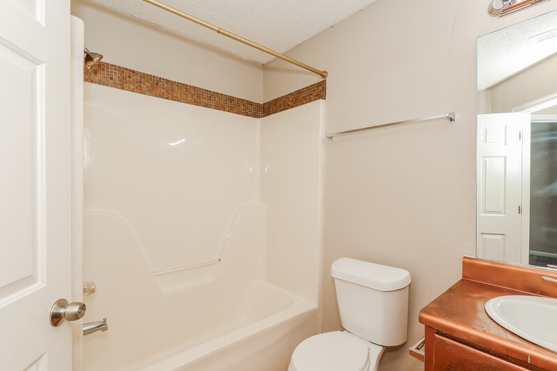 1,770/Mo, 248 Kings Cove Locust Grove, GA 30248 Bathroom View