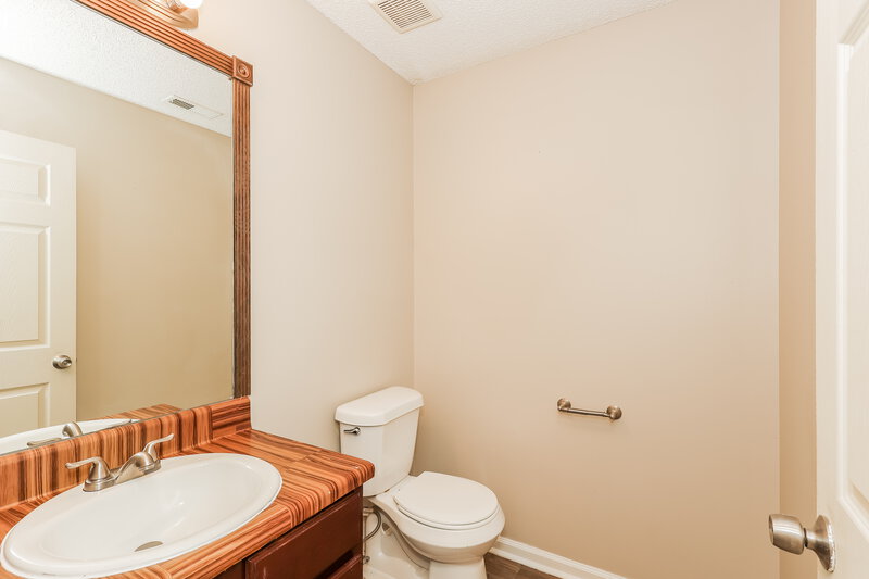 1,770/Mo, 248 Kings Cove Locust Grove, GA 30248 Bathroom View 2