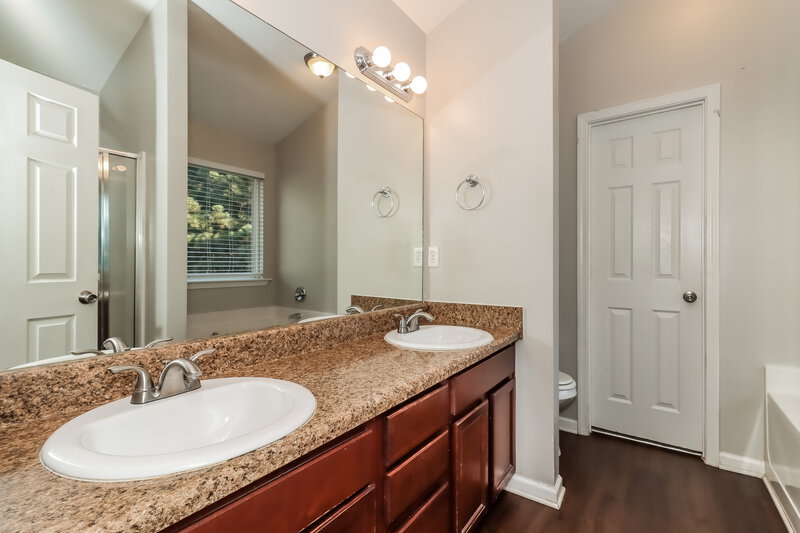 1,765/Mo, 38 Bollen Lane Hiram, GA 30141 Main Bathroom View