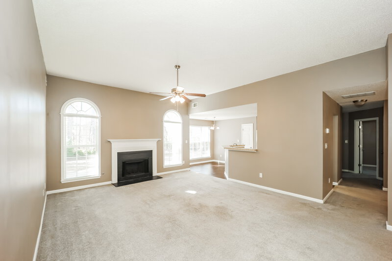 2,055/Mo, 321 The Gables Drive McDonough, GA 30253 Living Room View