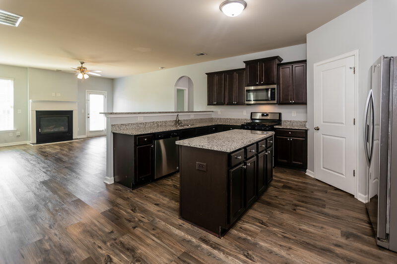 2,670/Mo, 26 Barnsley Village Dr Adairsville, GA 30103 Kitchen View