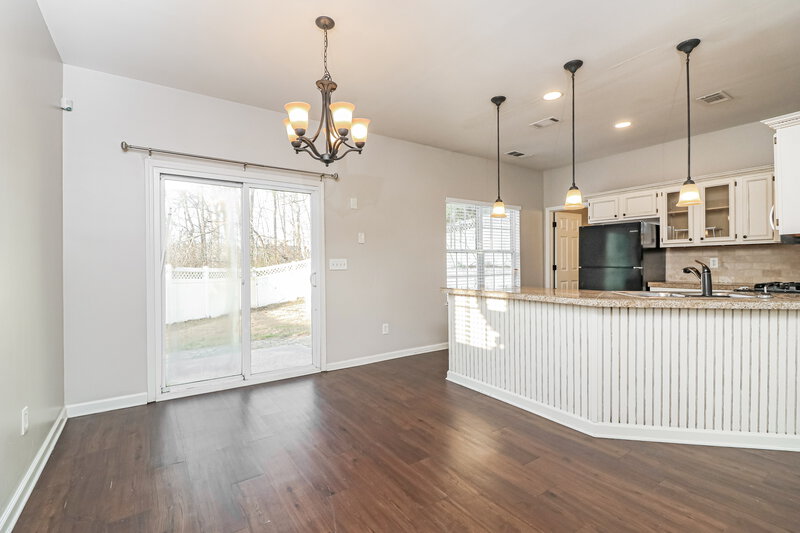 1,900/Mo, 228 Woodland Way Canton, GA 30114 Dining Room View