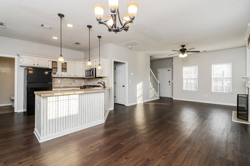 1,900/Mo, 228 Woodland Way Canton, GA 30114 Dining Room View 2