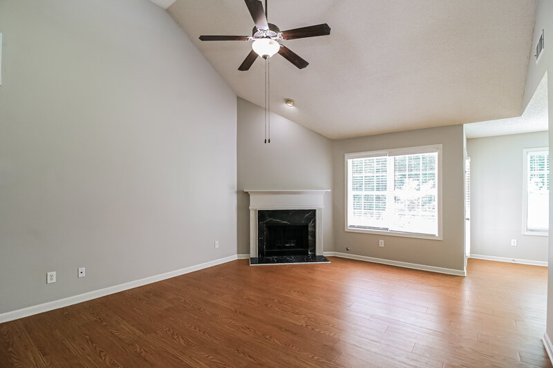 2,185/Mo, 128 Paxton Place Newnan, GA 30263 Living Room View