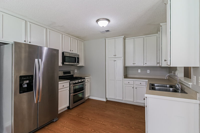 2,185/Mo, 128 Paxton Place Newnan, GA 30263 Kitchen View