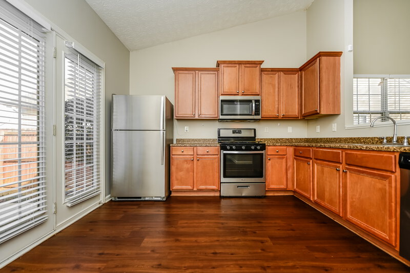 1,915/Mo, 1447 Wilshire Way McDonough, GA 30253 Kitchen View