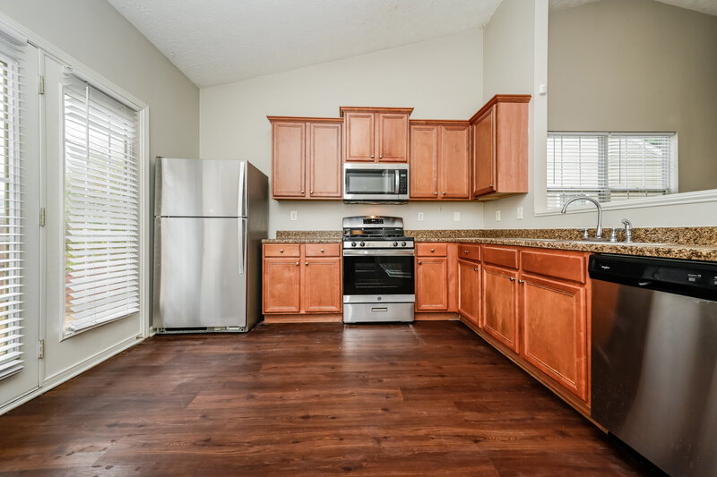 1,920/Mo, 1447 Wilshire Way McDonough, GA 30253 Kitchen View