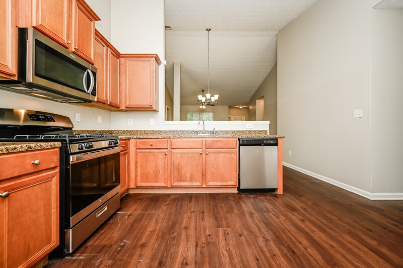 1,920/Mo, 1447 Wilshire Way McDonough, GA 30253 Kitchen View 2