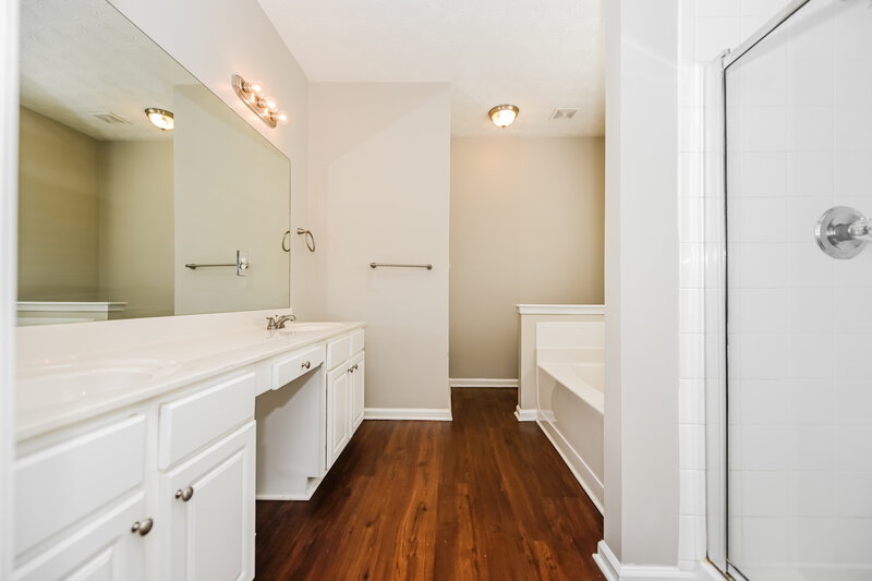 1,915/Mo, 1447 Wilshire Way McDonough, GA 30253 Main Bathroom View