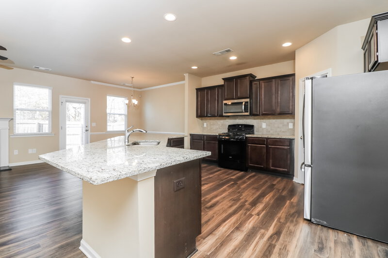 1,700/Mo, 32 Susie Creek Walk Villa Rica, GA 30180 Kitchen View 3