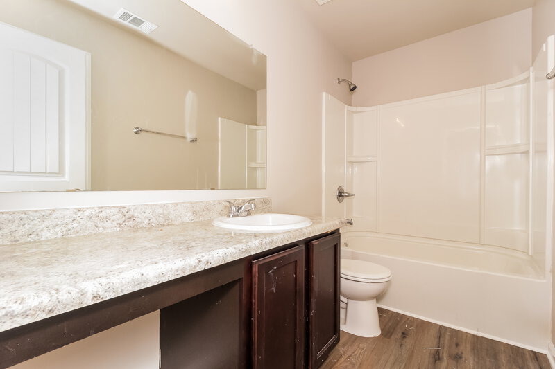 2,035/Mo, 361 Susie Creek Ln Villa Rica, GA 30180 Bathroom View