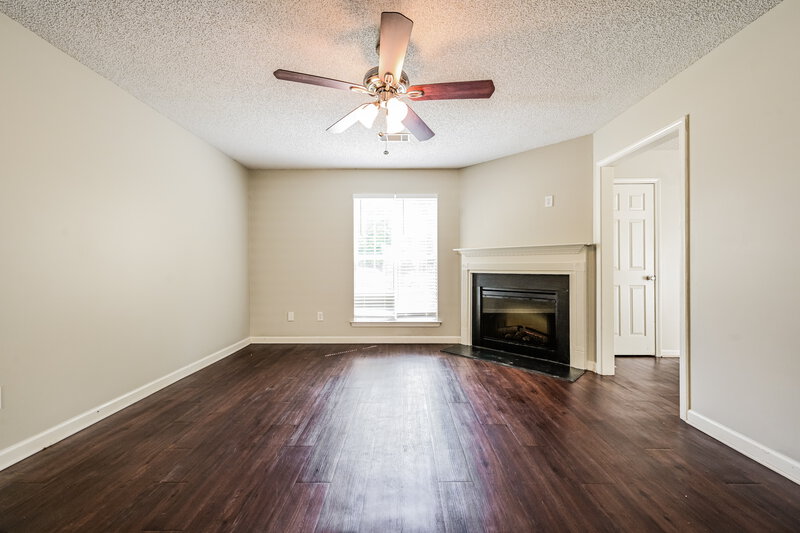 2,870/Mo, 5028 Kens Court Stockbridge, GA 30281 Living Room View 2