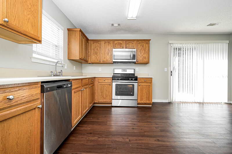 2,045/Mo, 5028 Kens Court Stockbridge, GA 30281 Kitchen View