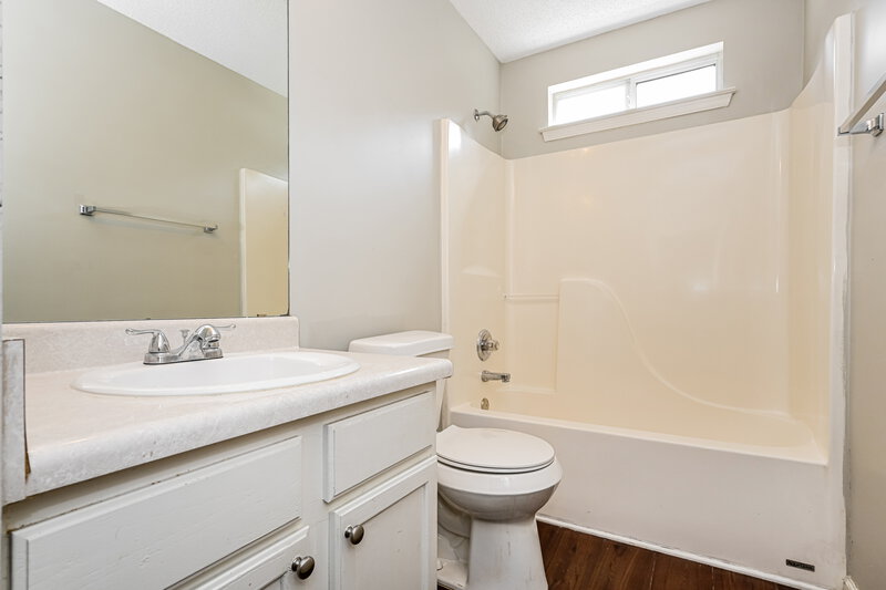 2,045/Mo, 5028 Kens Court Stockbridge, GA 30281 Bathroom View