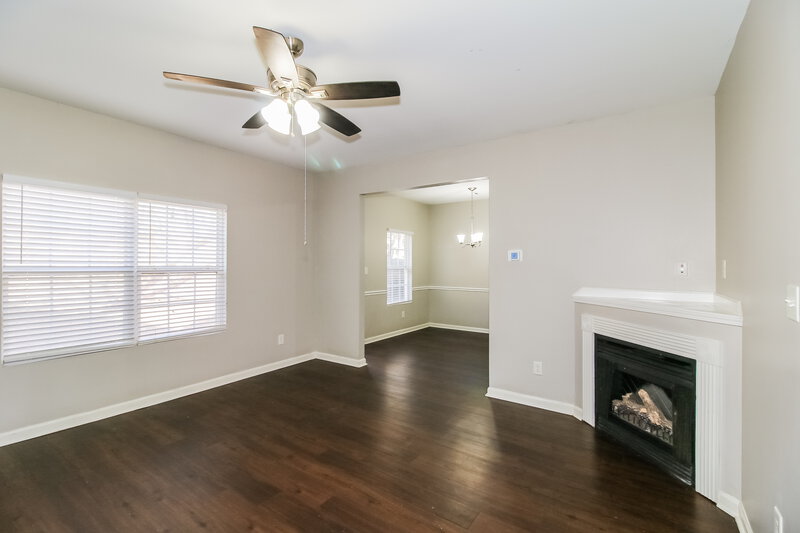 1,910/Mo, 5040 Pioneer Parkway McDonough, GA 30253 Living Room View