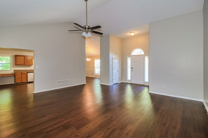 1,955/Mo, 113 Brookhaven Lane McDonough, GA 30253 Living Room View