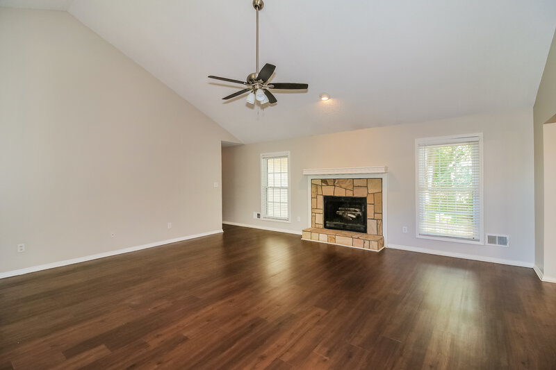 1,955/Mo, 113 Brookhaven Lane McDonough, GA 30253 Living Room View 2