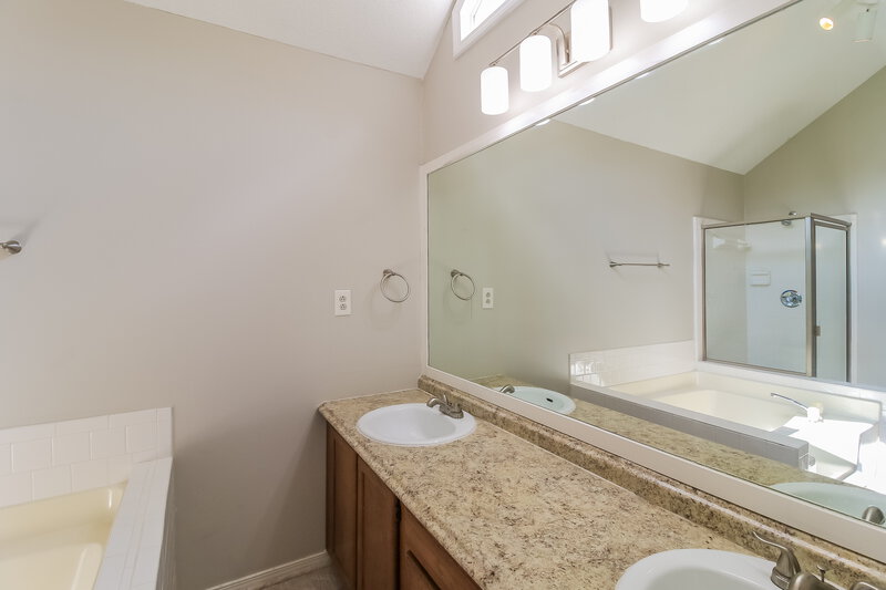 1,955/Mo, 113 Brookhaven Lane McDonough, GA 30253 Main Bathroom View 2