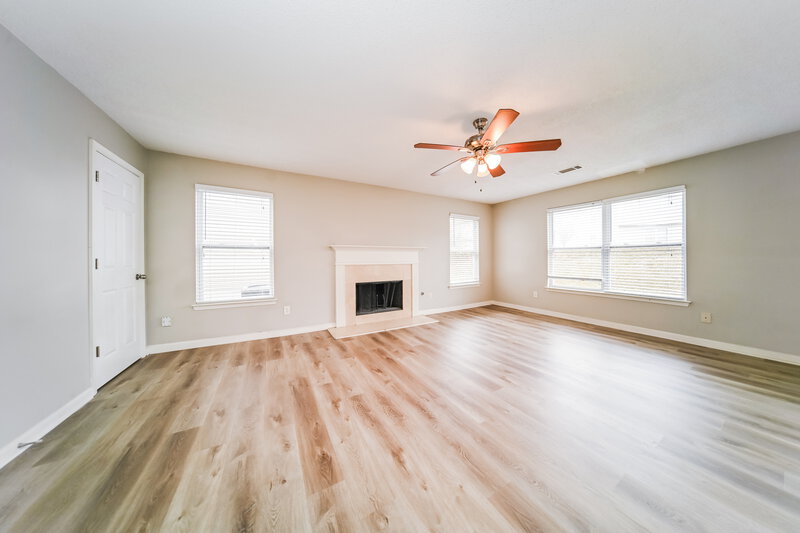 1,805/Mo, 5016 Serenity Point Lane Villa Rica, GA 30180 Living Room View