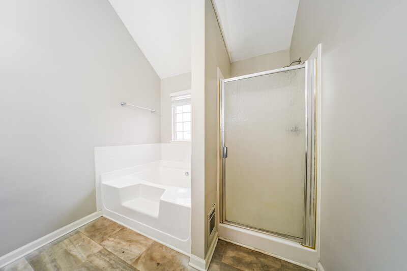 1,805/Mo, 5016 Serenity Point Lane Villa Rica, GA 30180 Main Bathroom View 2