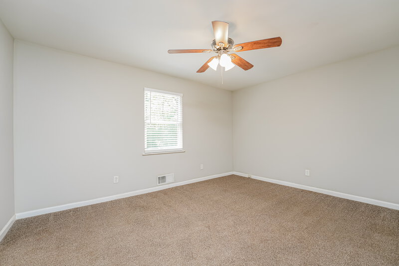 2,010/Mo, 299 Cindy Dr Conyers, GA 30094 Main Bedroom View 2